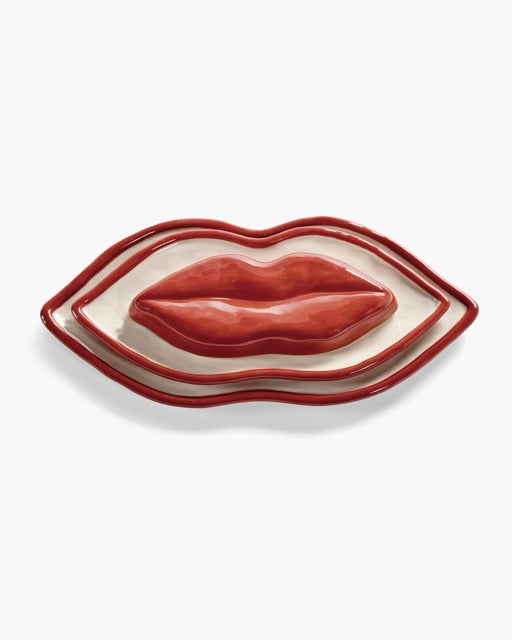 Serving Lips